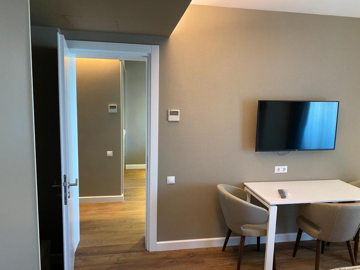 Gq Apartments On First Line Батуми Экстерьер фото