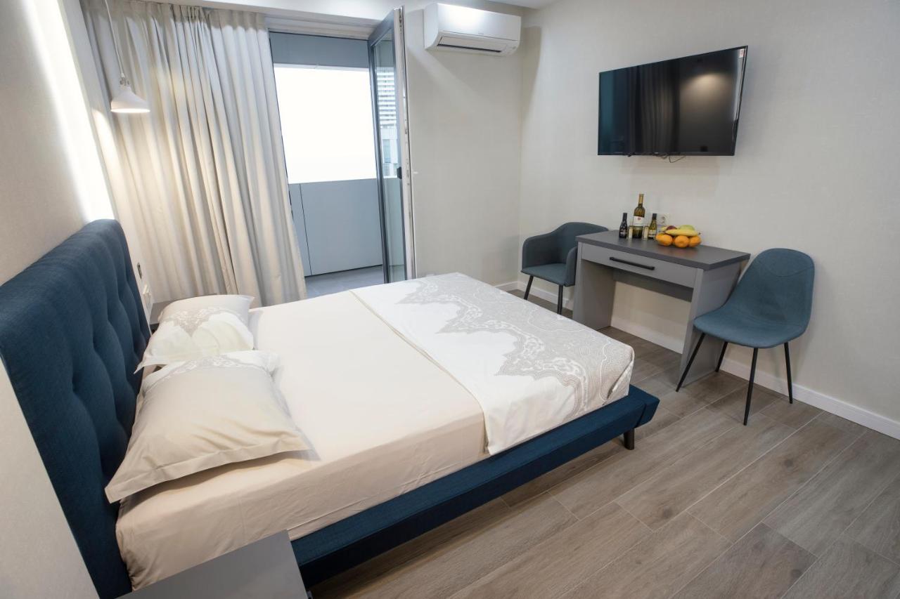 Gq Apartments On First Line Батуми Экстерьер фото