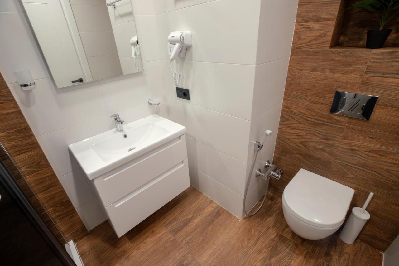 Gq Apartments On First Line Батуми Экстерьер фото