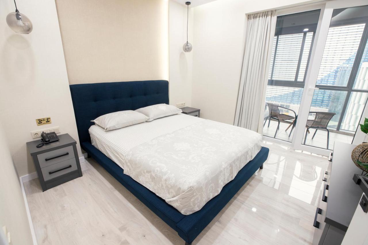 Gq Apartments On First Line Батуми Экстерьер фото