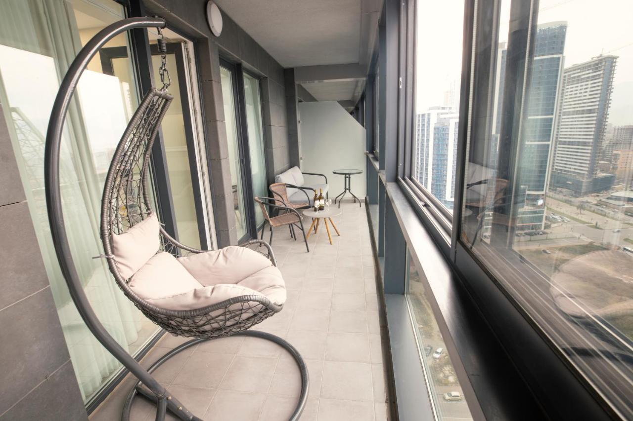 Gq Apartments On First Line Батуми Экстерьер фото
